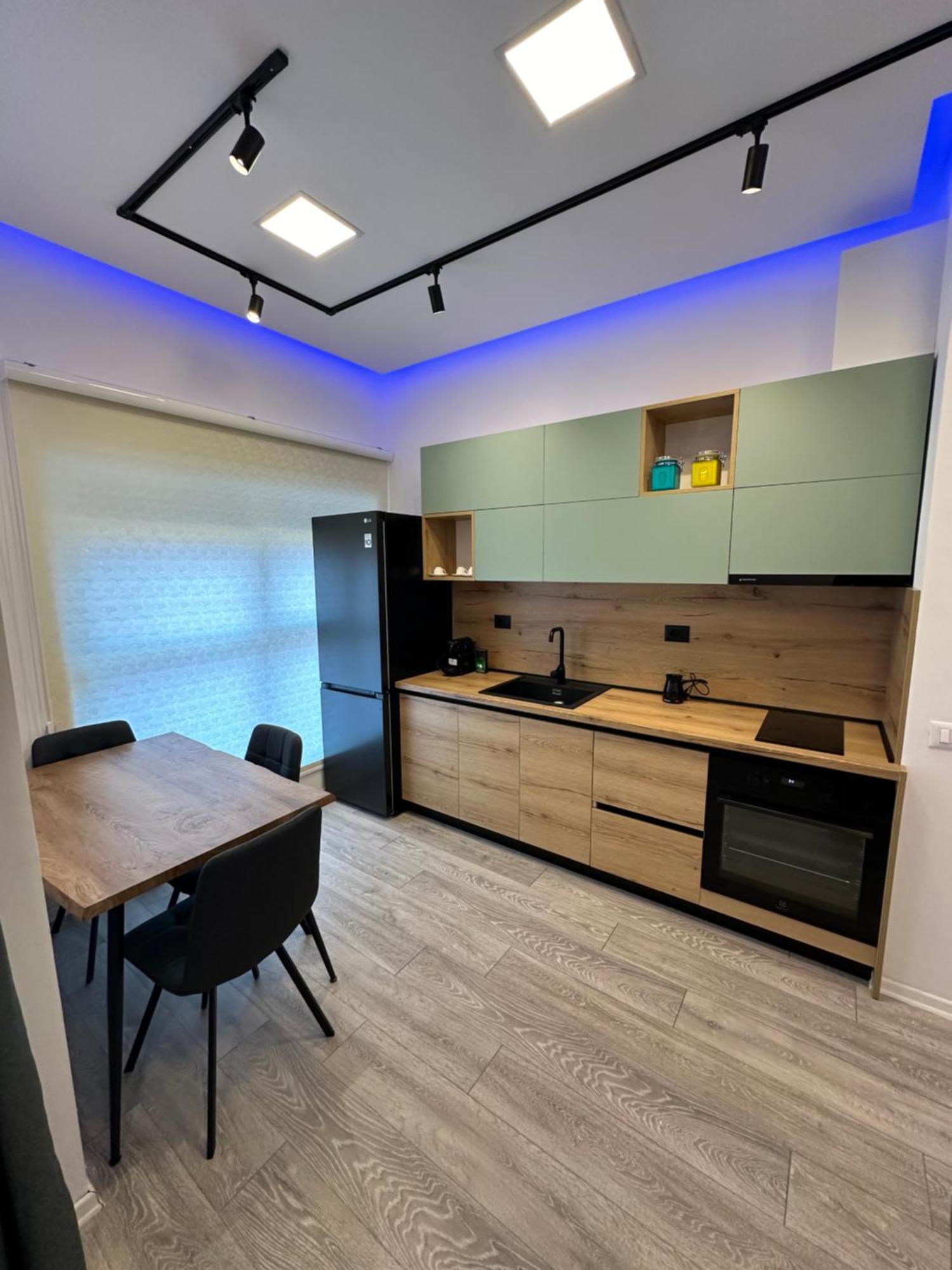 Sunflower Apartment Tirana Esterno foto
